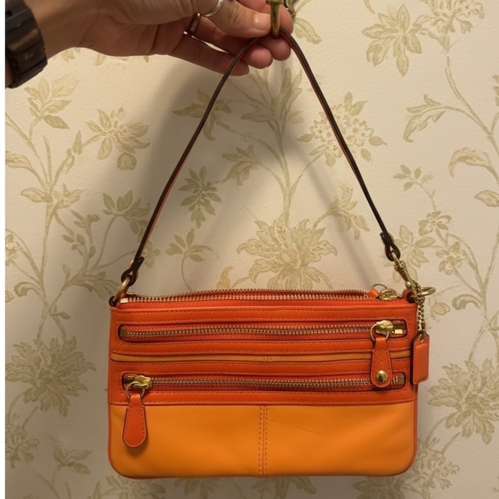 Coach Leather Wristlet Handbag Womens Orange Gold Zip Small Bag Boho Chic Y2K